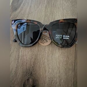 Frye and co sunglasses